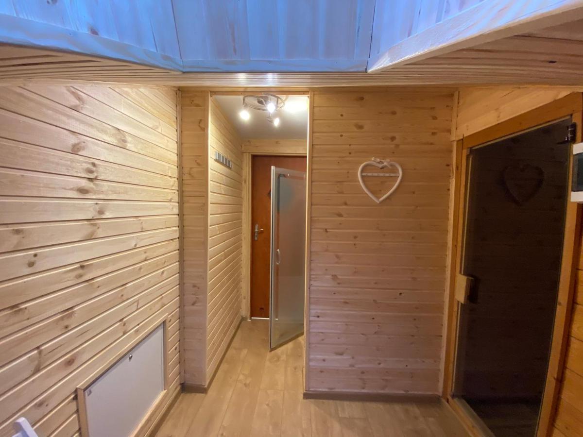 Hostel Piaseczno เพียเซตชโน ภายนอก รูปภาพ