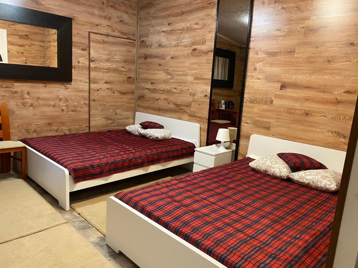 Hostel Piaseczno เพียเซตชโน ภายนอก รูปภาพ