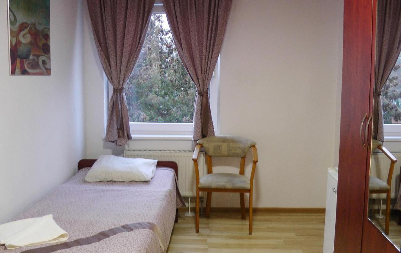 Hostel Piaseczno เพียเซตชโน ภายนอก รูปภาพ
