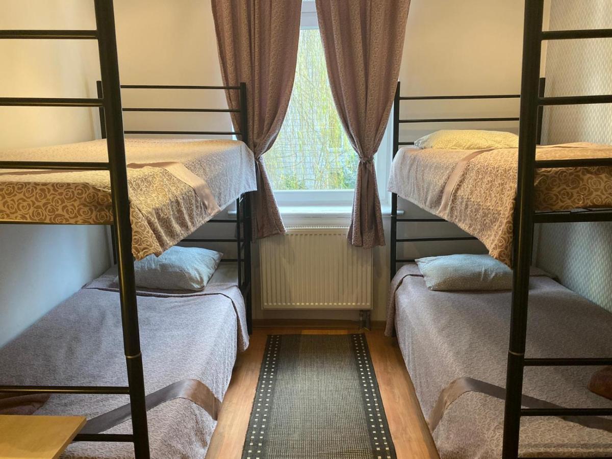 Hostel Piaseczno เพียเซตชโน ภายนอก รูปภาพ