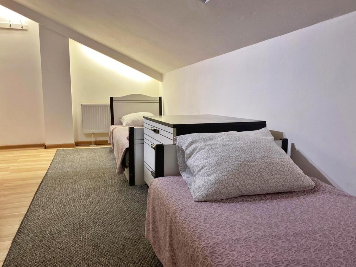 Hostel Piaseczno เพียเซตชโน ภายนอก รูปภาพ