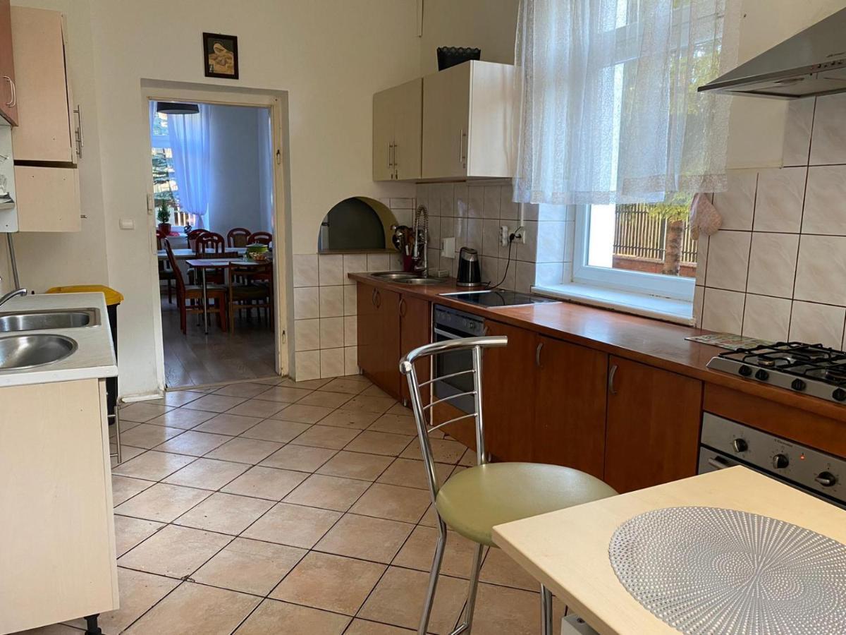 Hostel Piaseczno เพียเซตชโน ภายนอก รูปภาพ