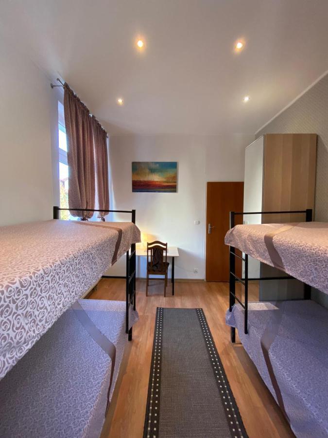 Hostel Piaseczno เพียเซตชโน ภายนอก รูปภาพ